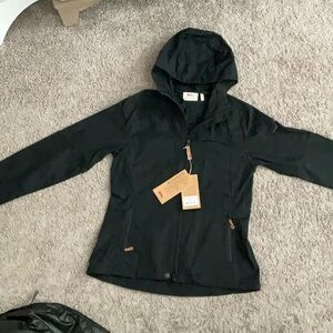 Fjallraven Black Utility Jacket with Durable Design